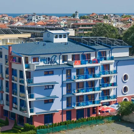 надя Хотел 3*