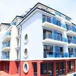 Hotel Nadia 3*